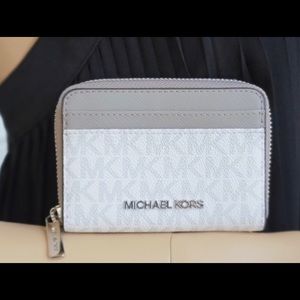 Michael Kors Jet Set MD Card Case Wallet